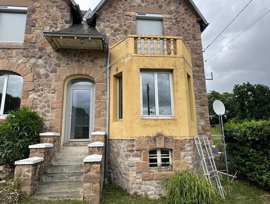 Deux ravalements hauts en couleur, Lézardrieux